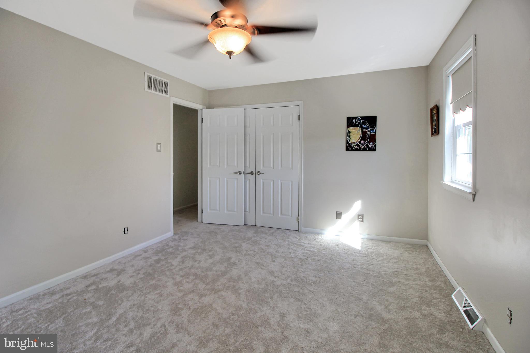 HILLCREST MDWS - Residential