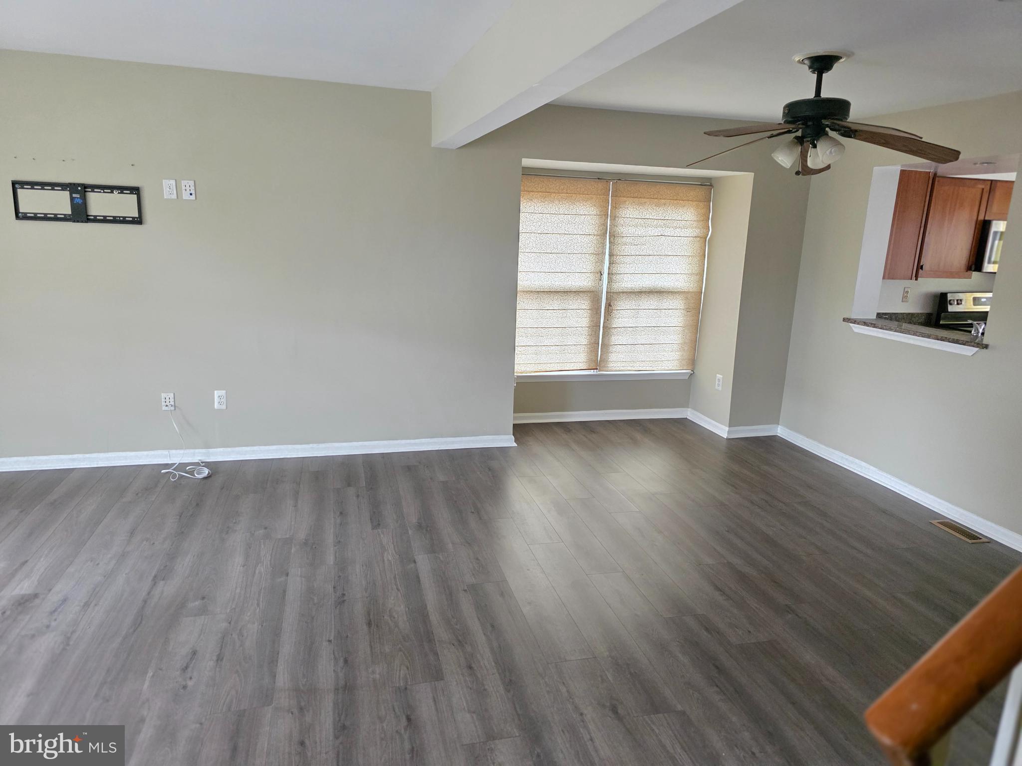 LAUREL LAKES - Residential Lease