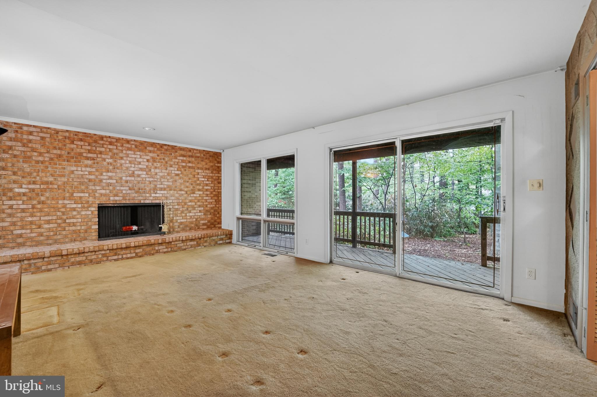 5215 HESPERUS DRIVE