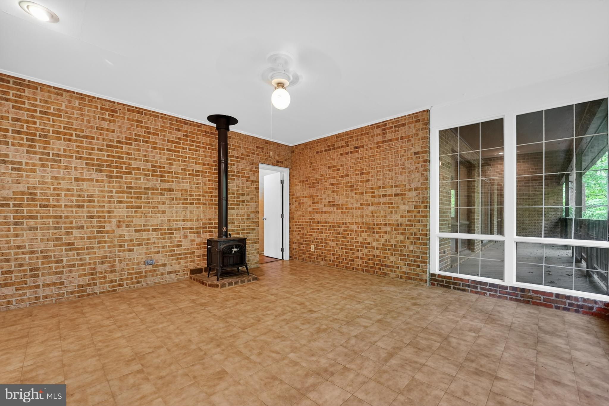 LONGFELLOW - Residential