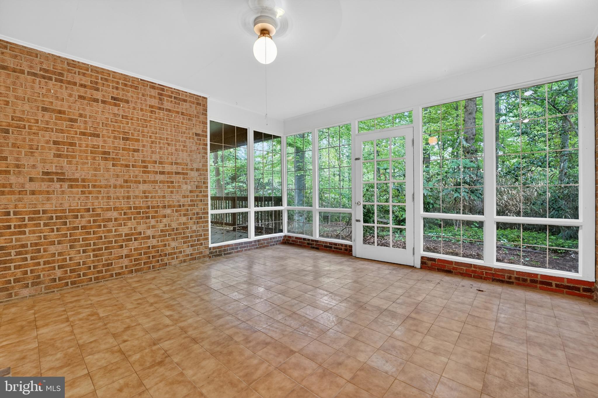 LONGFELLOW - Residential