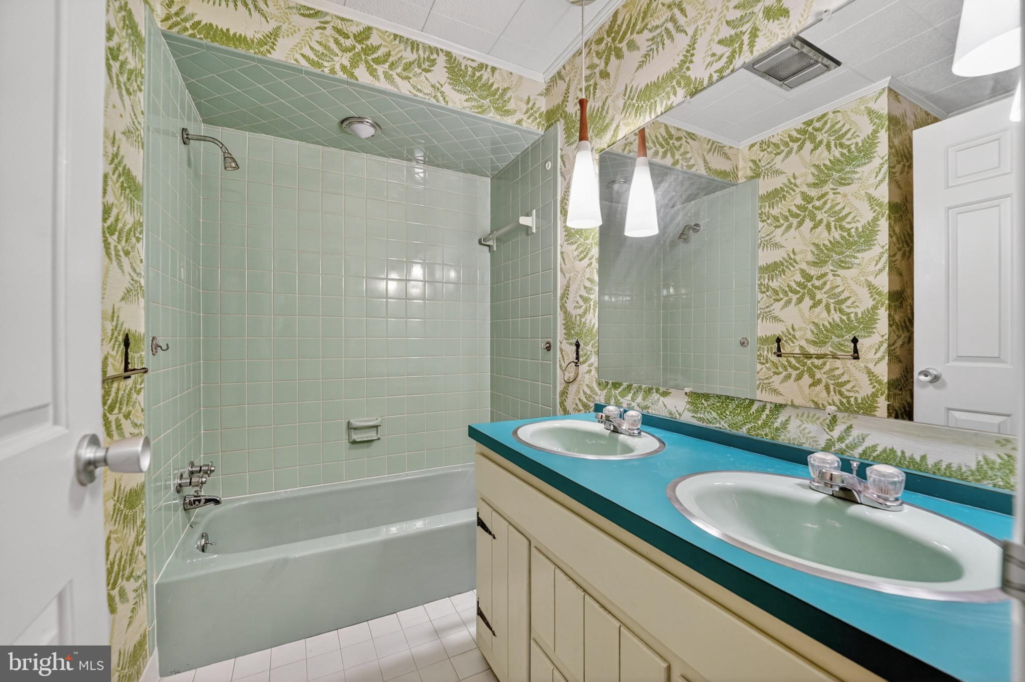 LONGFELLOW - Residential