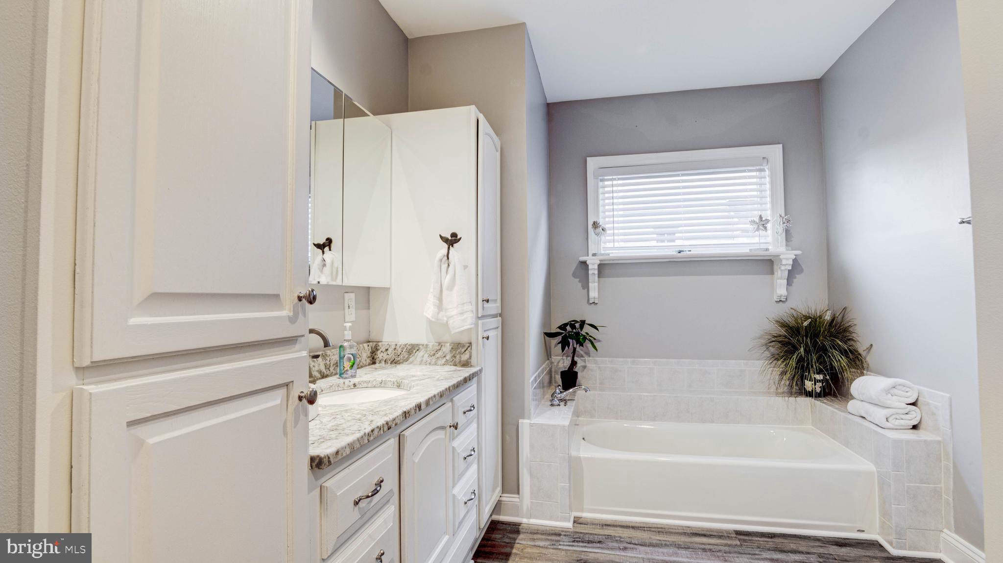 POPLAR RIDGE - Residential