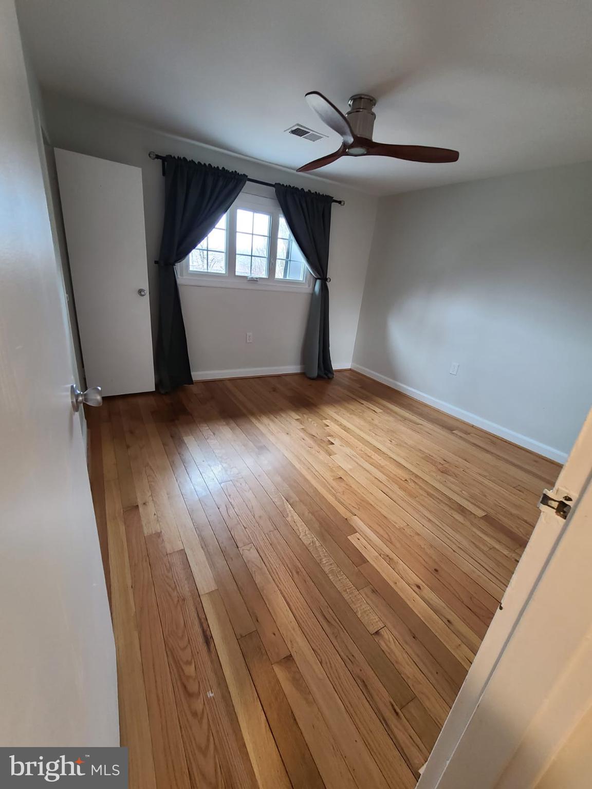 220 S VIRGINIA AVENUE 82