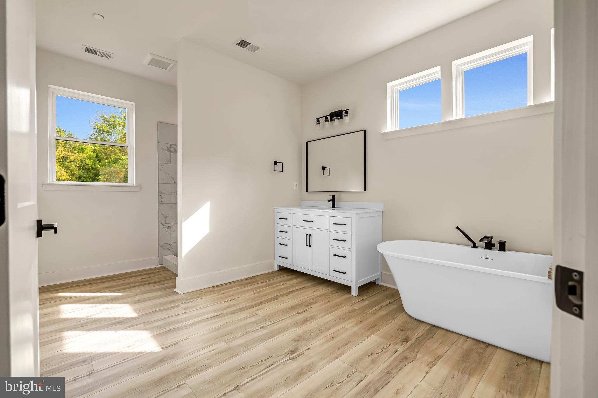 FOREST GREENS - Residential