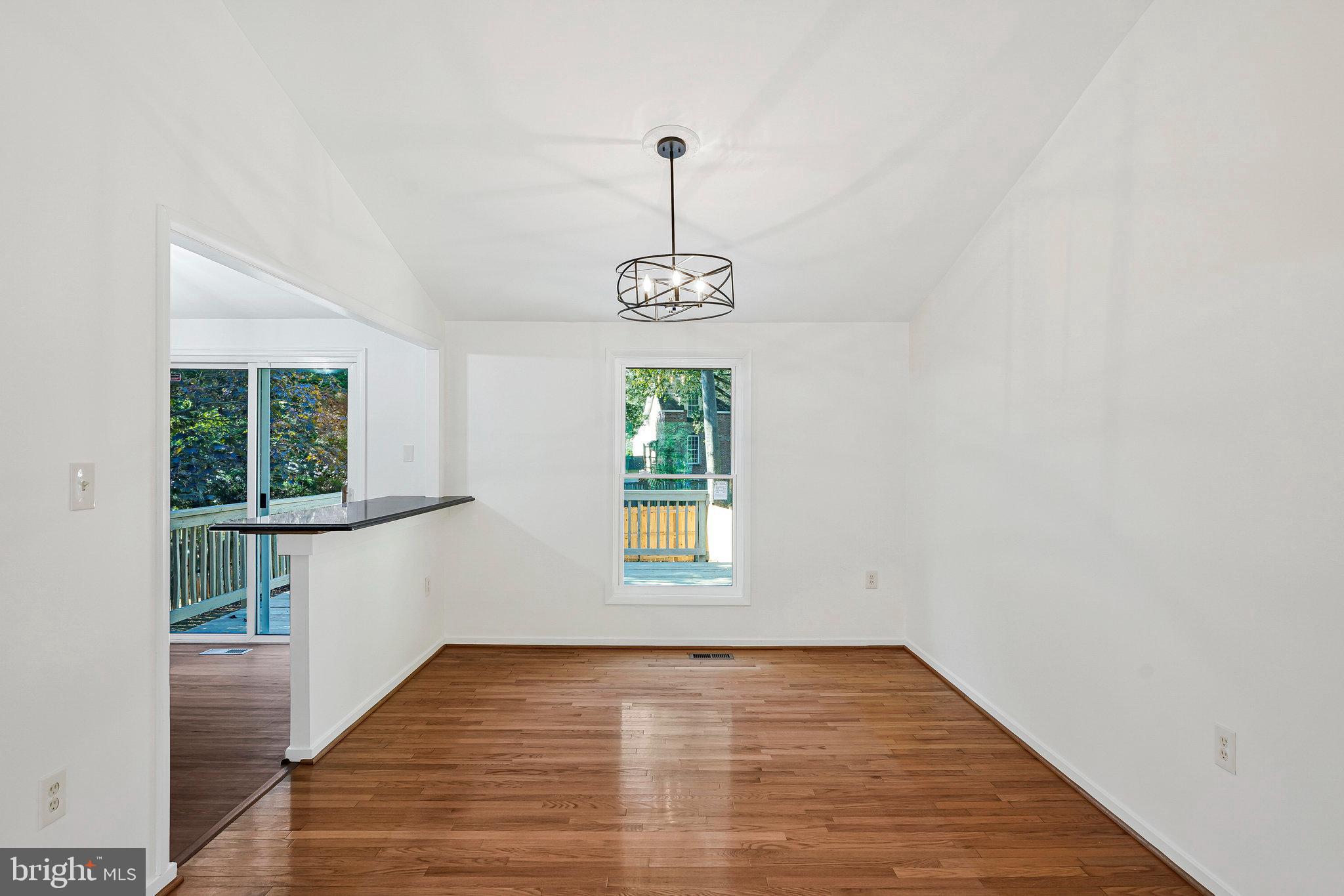 DULLES PARK - Residential