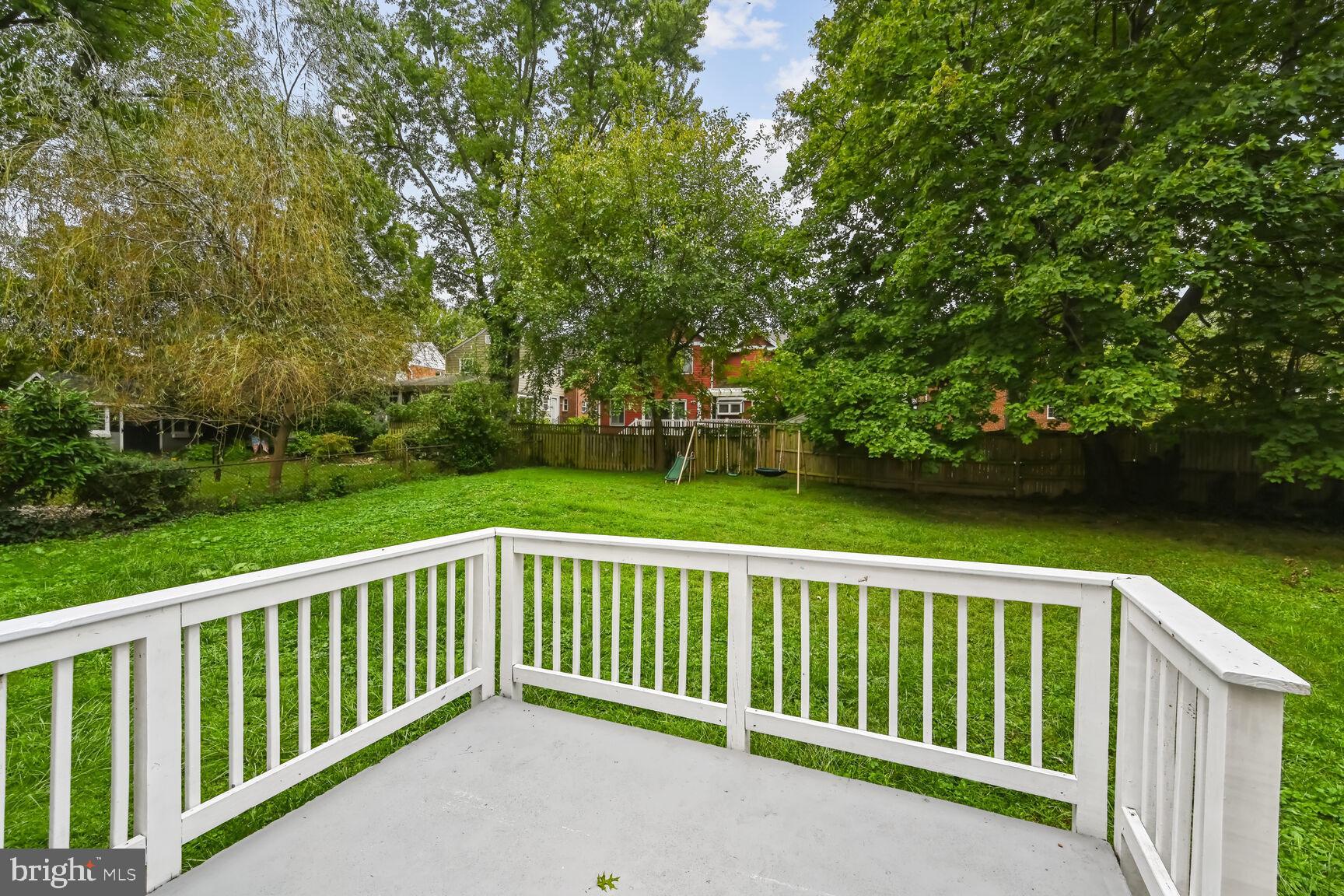 FOREST ESTATES - Residential Lease