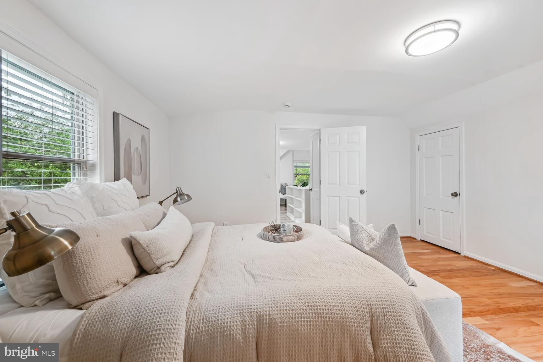 FOREST ESTATES - Residential Lease