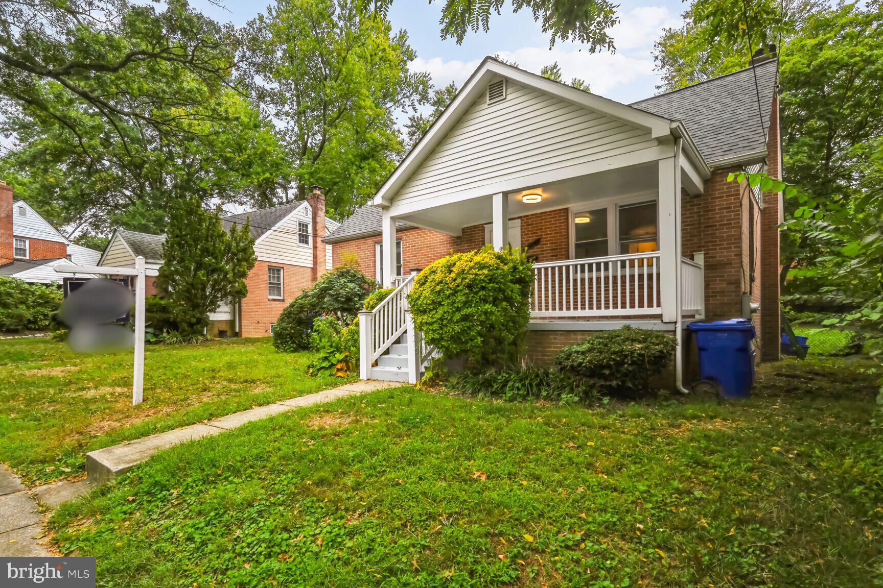 FOREST ESTATES - Residential Lease