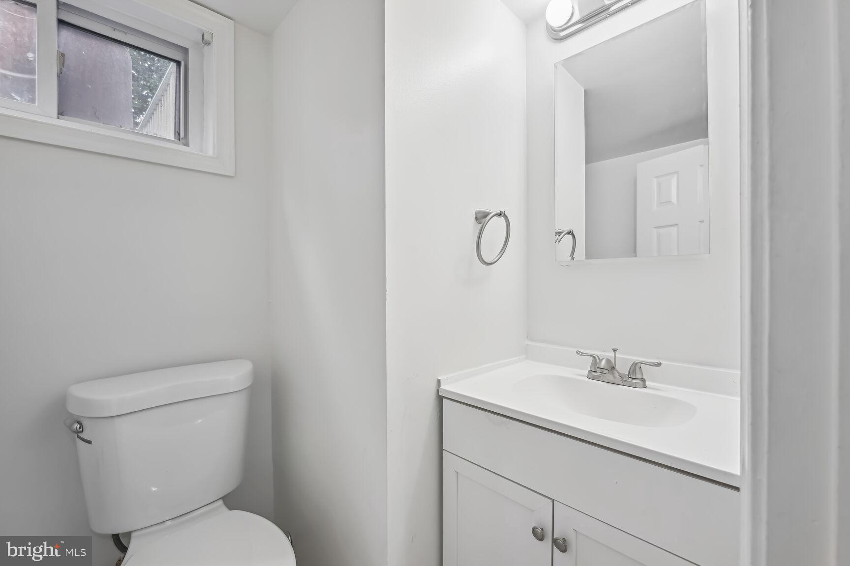 FOREST ESTATES - Residential Lease