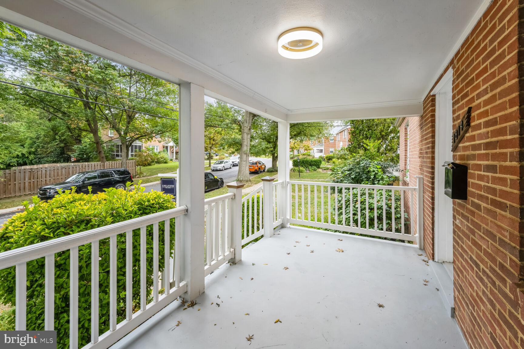 FOREST ESTATES - Residential Lease