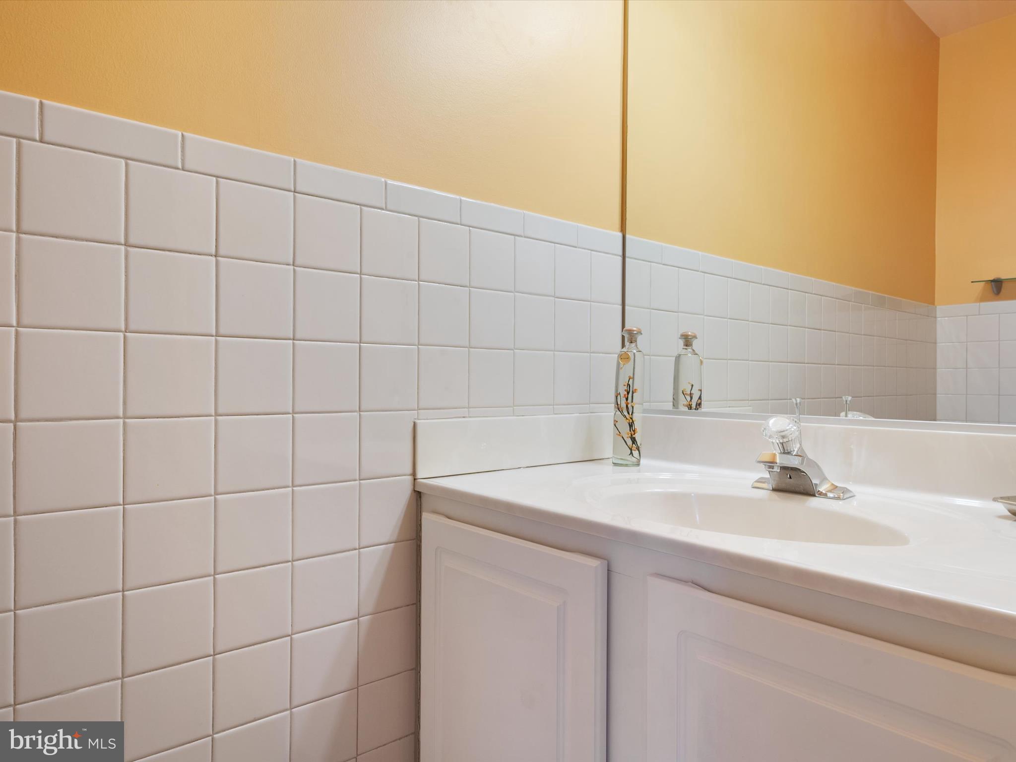 ROLAND TERRACE - Residential