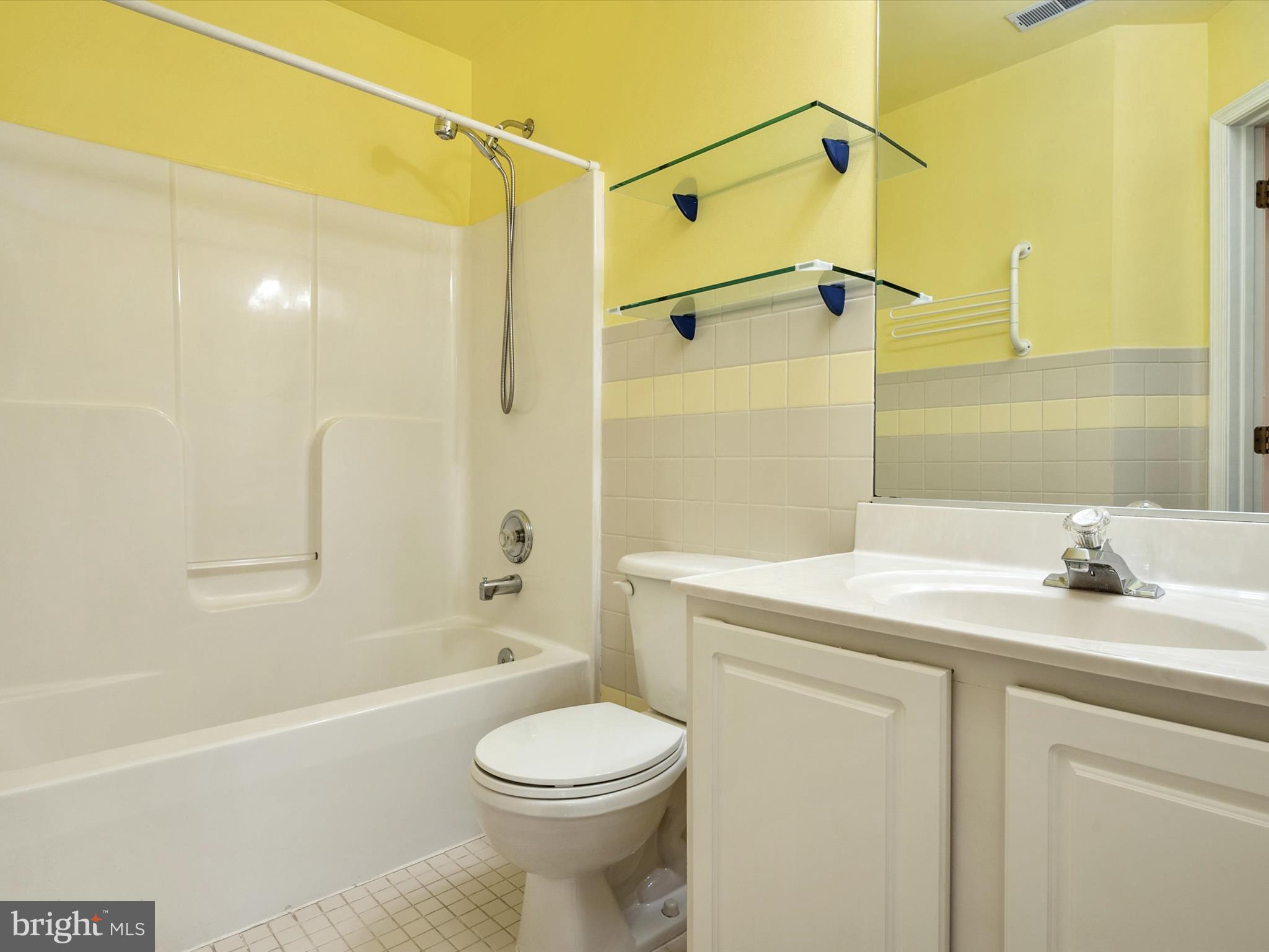 ROLAND TERRACE - Residential