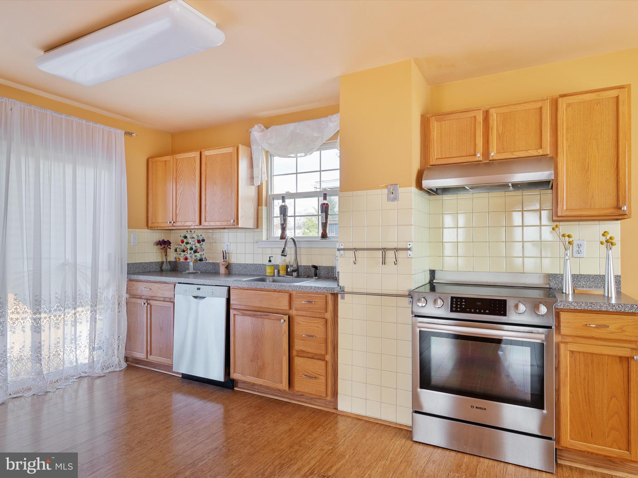 ROLAND TERRACE - Residential