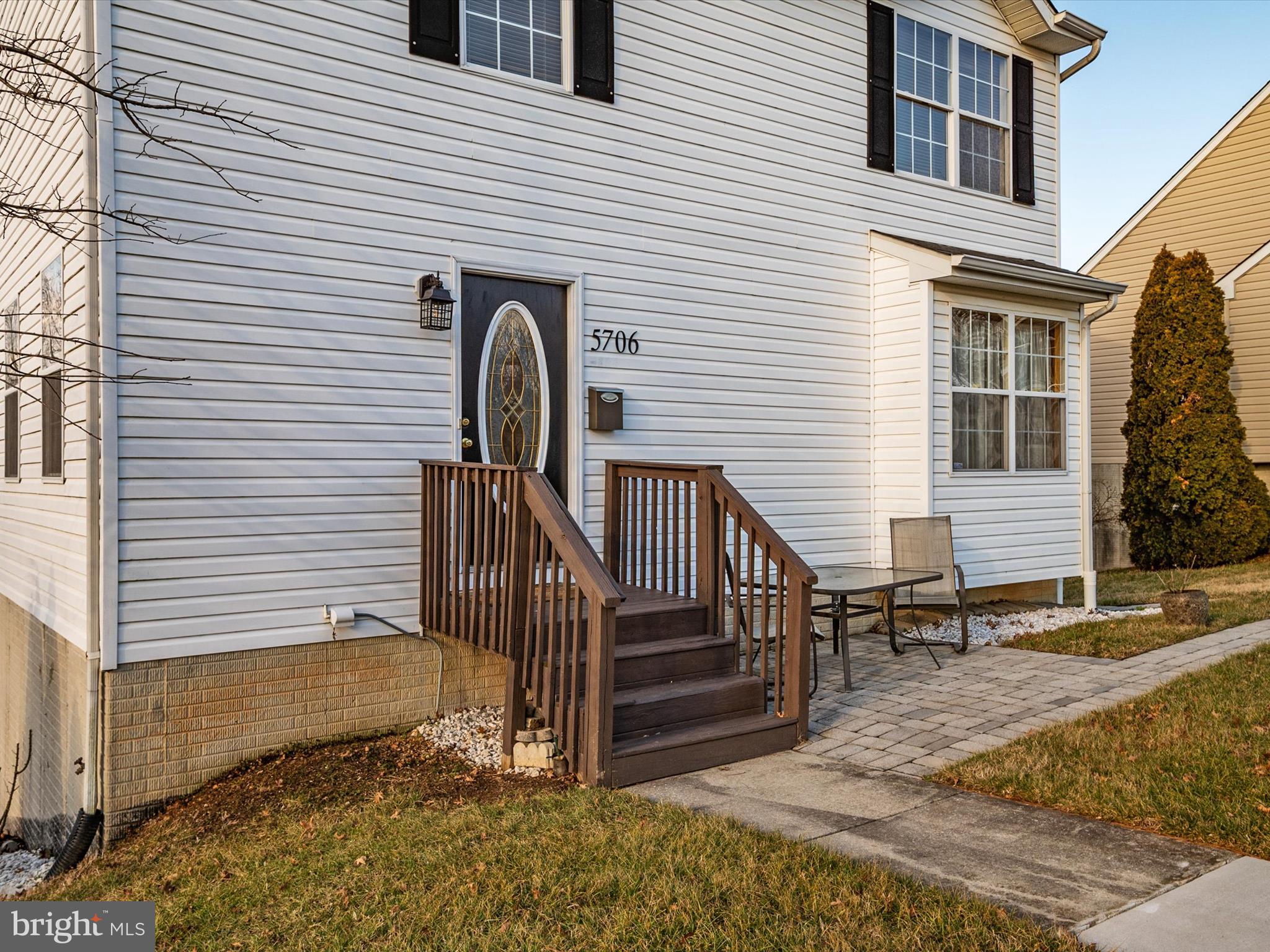 ROLAND TERRACE - Residential