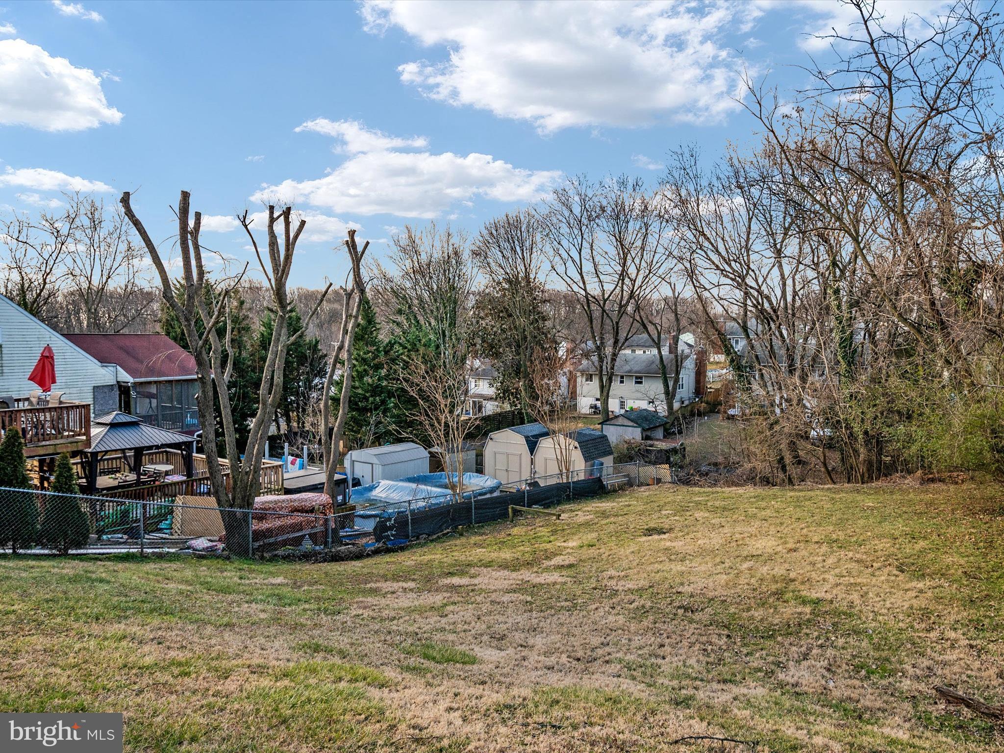 ROLAND TERRACE - Residential