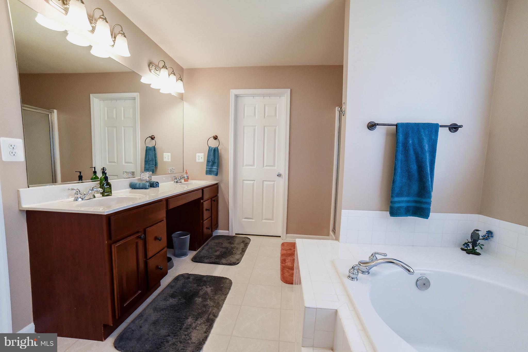 MEADOW LAKE - Residential