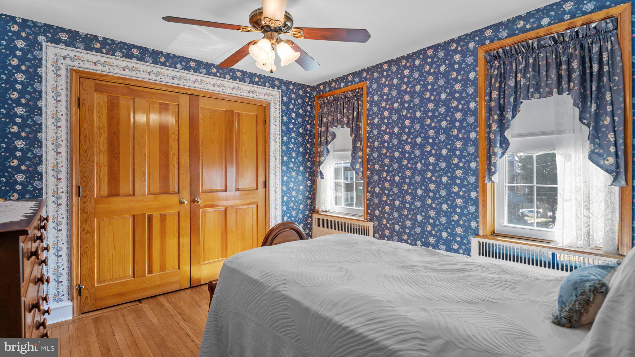 LAWNDALE - Residential