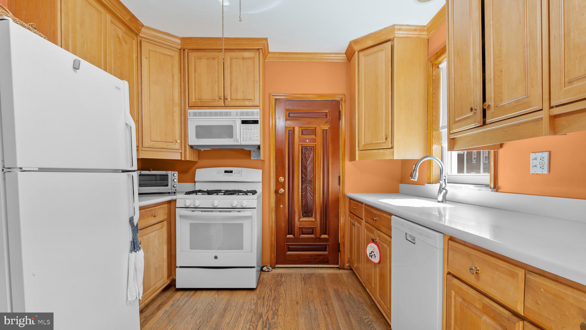 LAWNDALE - Residential