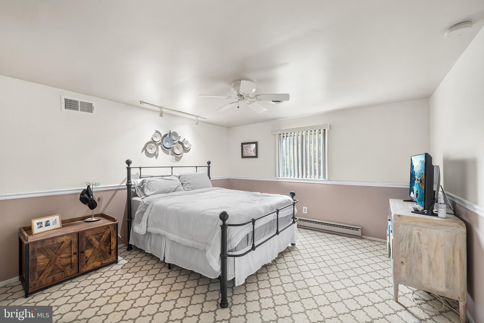 KING OF PRUSSIA - Residential