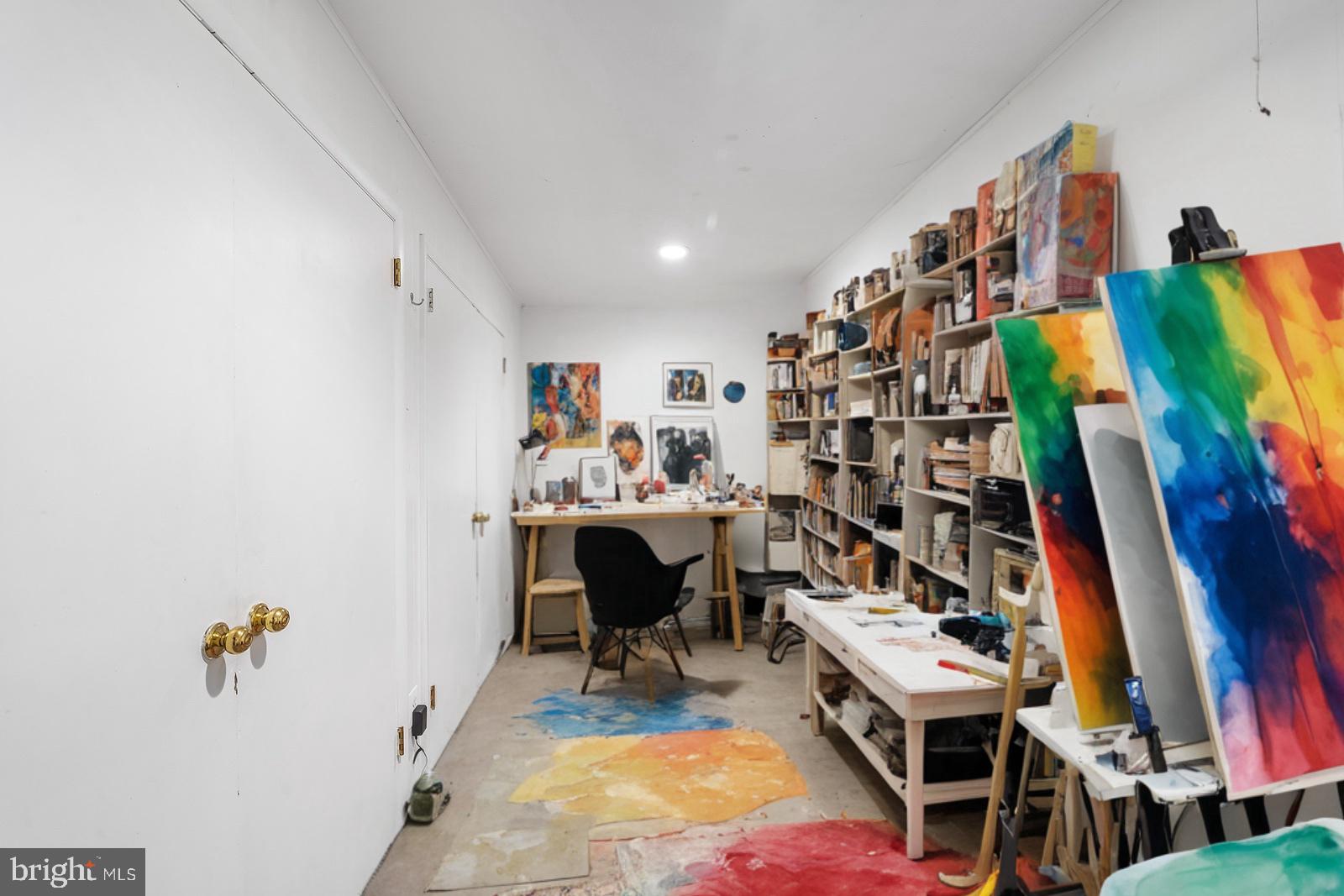 KING OF PRUSSIA - Residential