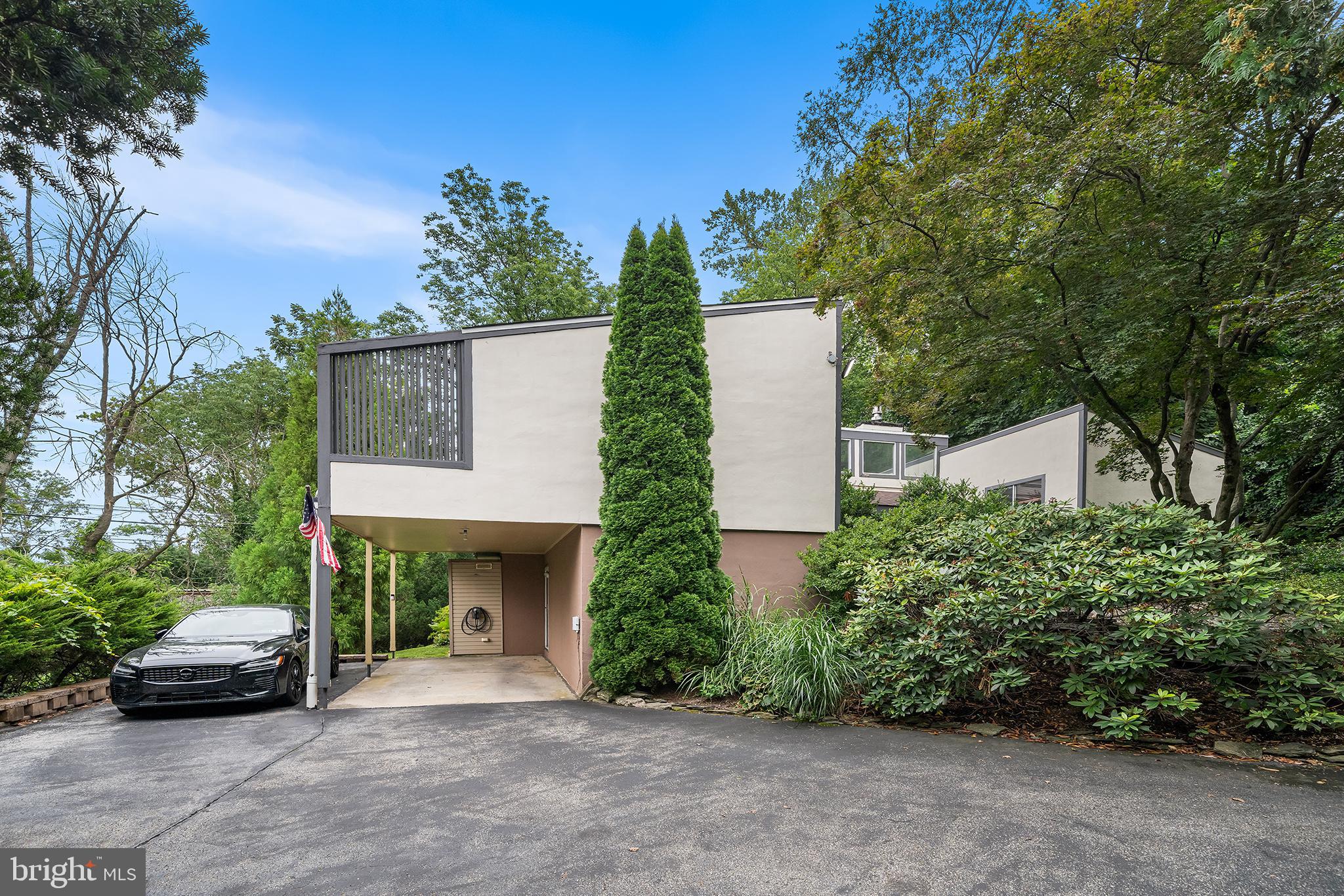 KING OF PRUSSIA - Residential