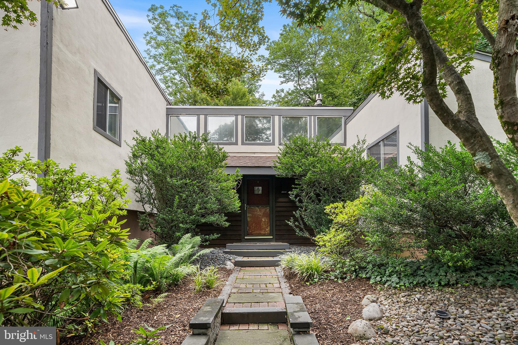 KING OF PRUSSIA - Residential