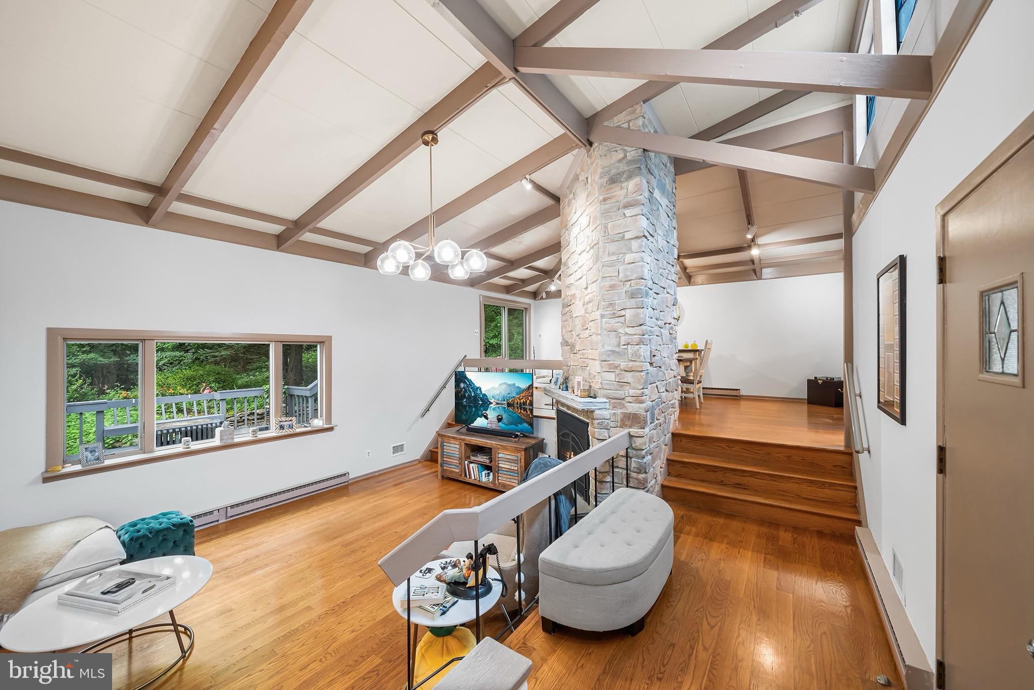 190 PINE TREE ROAD