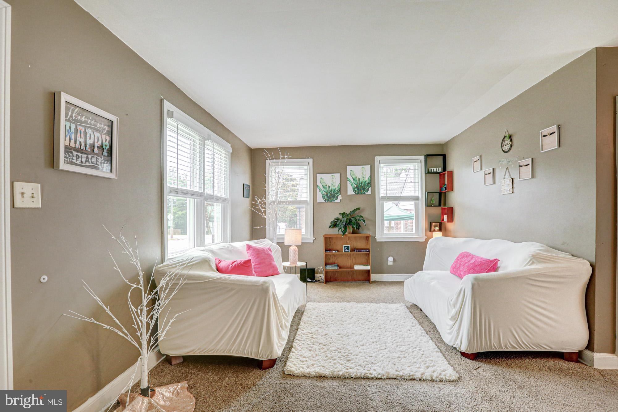 5 GARDEN LANE