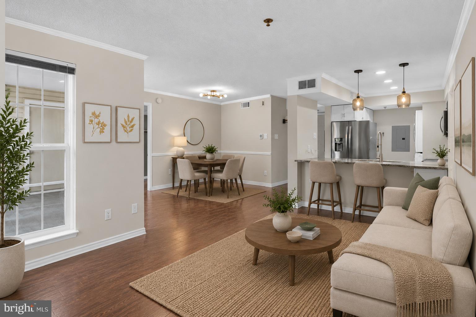 1504 LINCOLN WAY 323