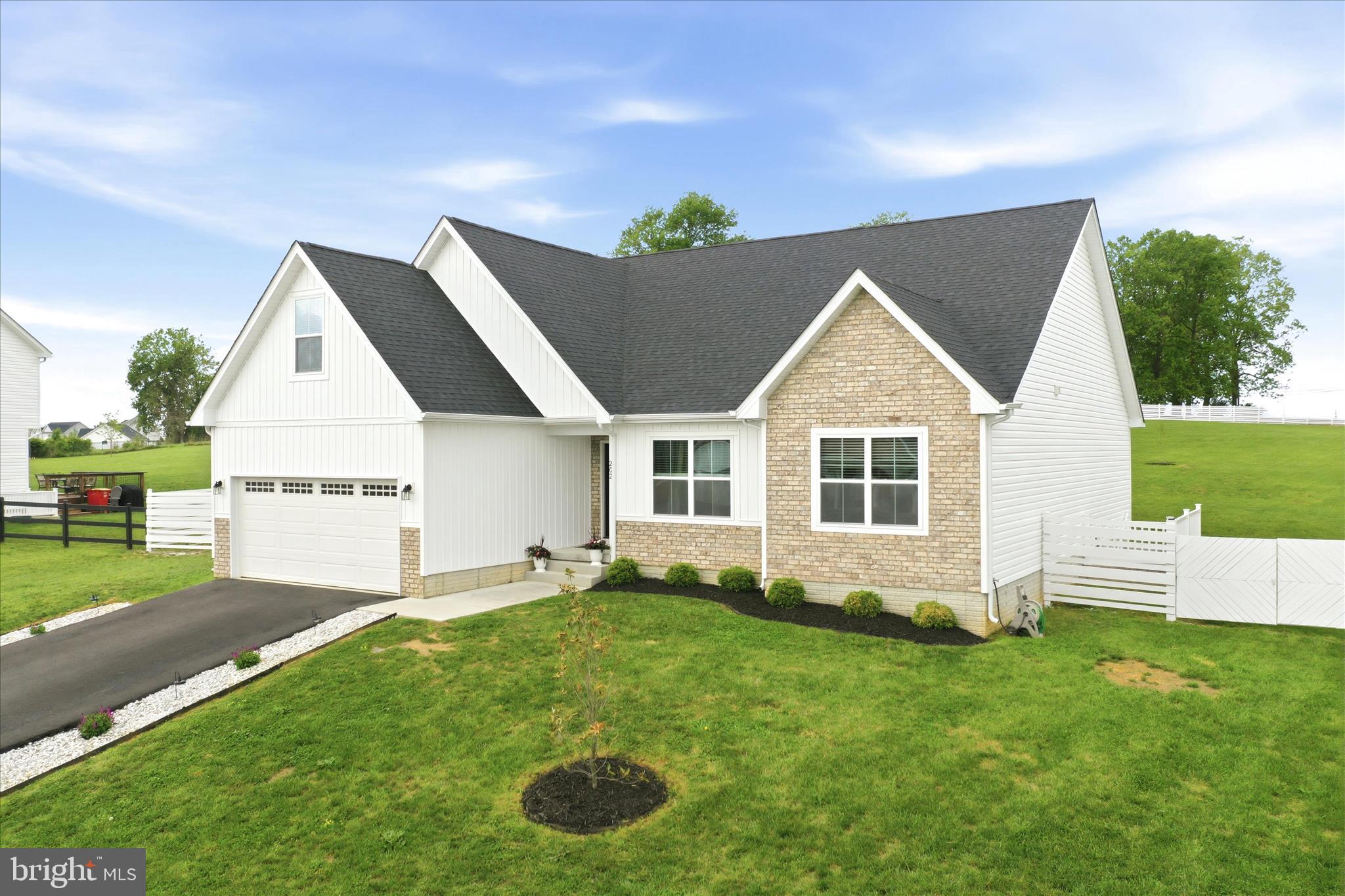 MILTON'S LANDING - Residential