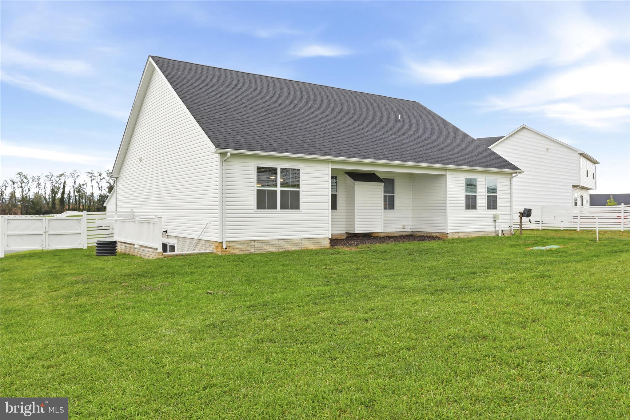 MILTON'S LANDING - Residential