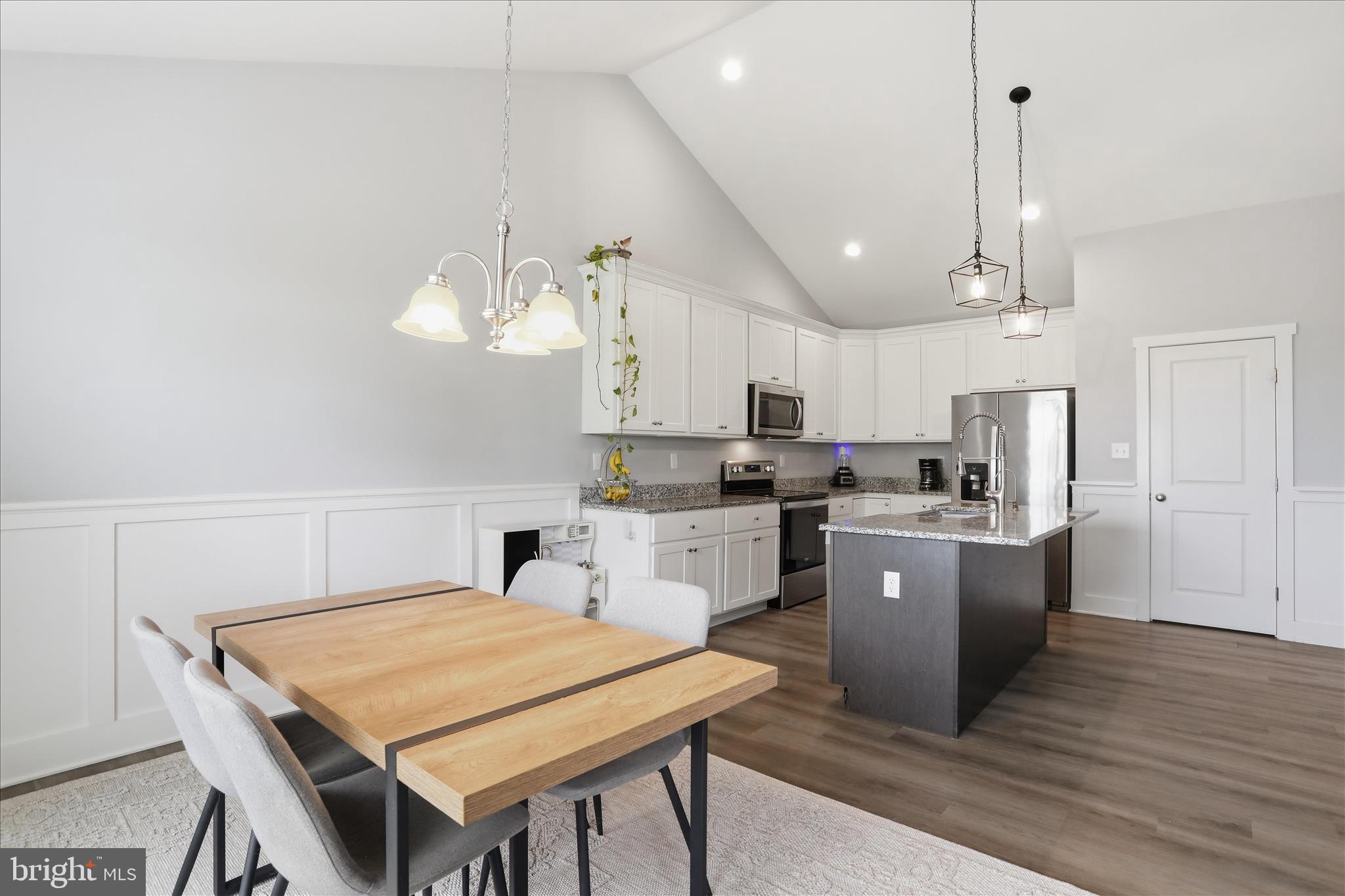 MILTON'S LANDING - Residential