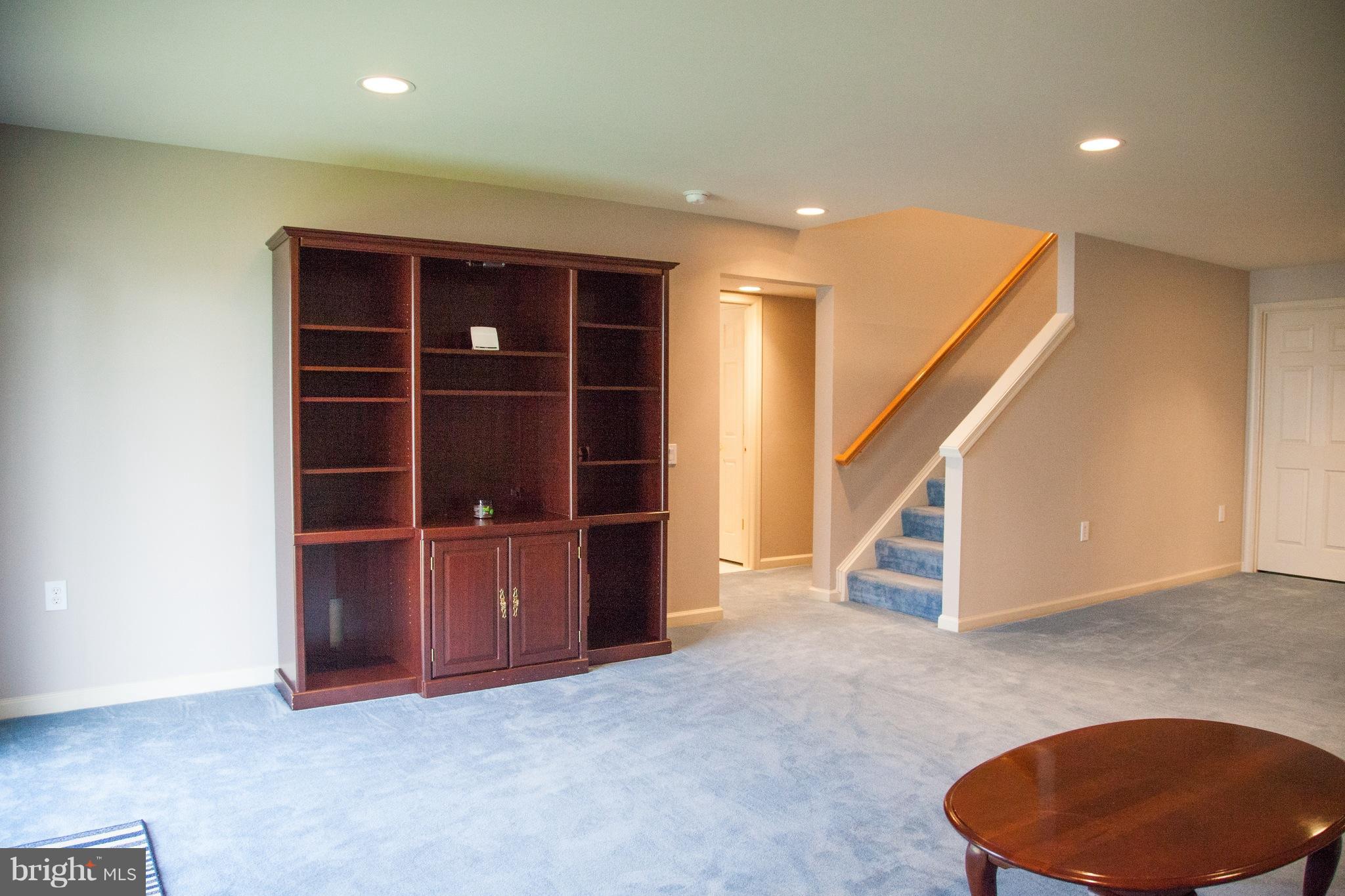 FALLS RUN - Residential