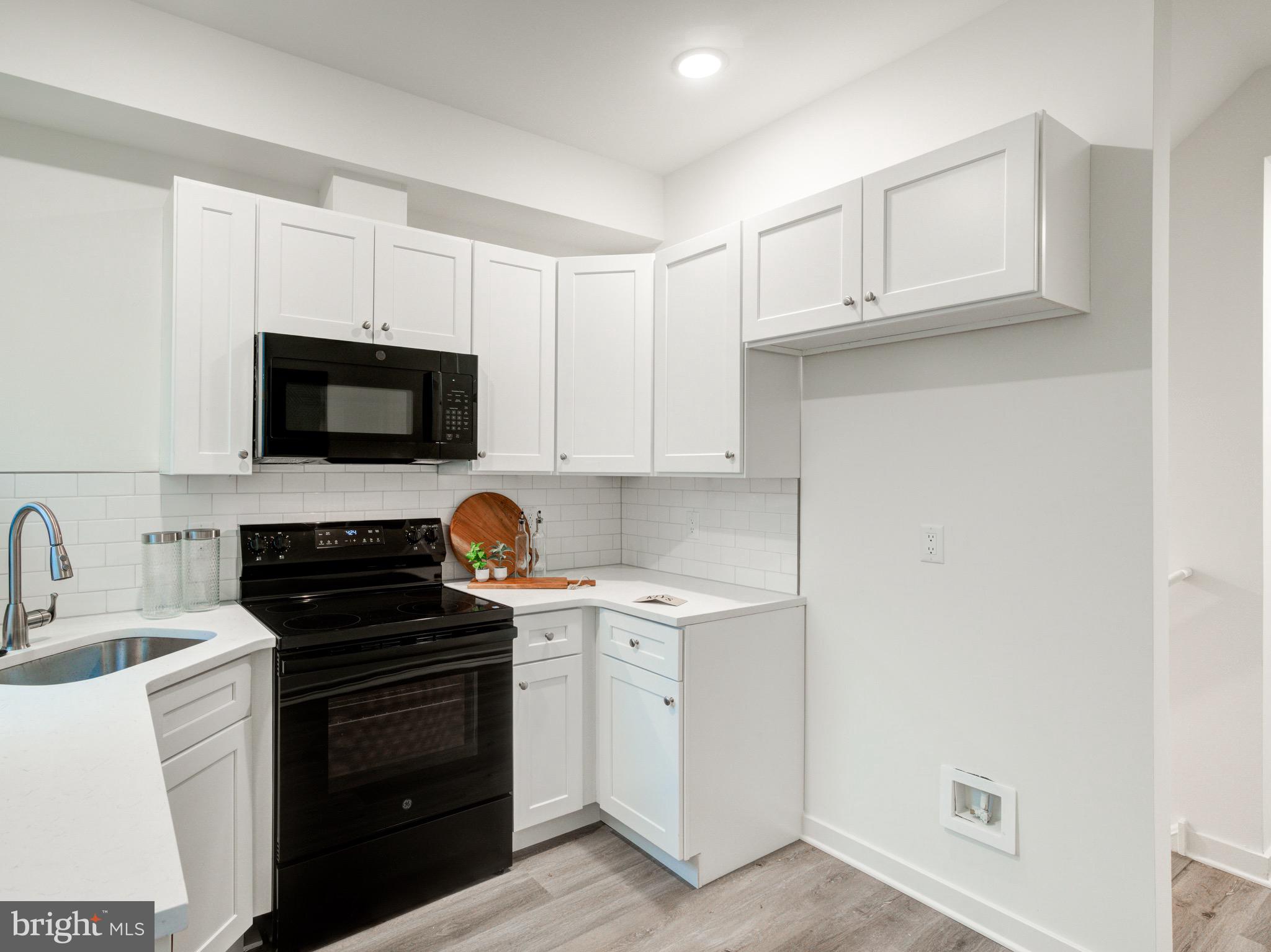 PORT RICHMOND - Residential