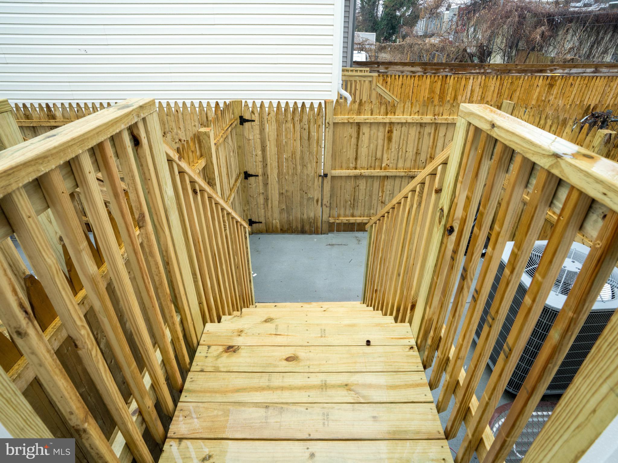 PORT RICHMOND - Residential