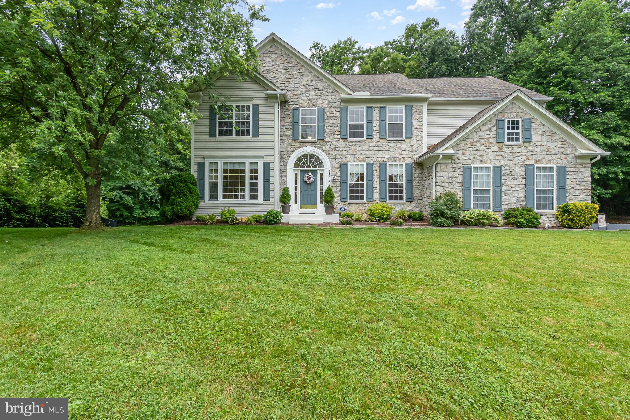 1504 OAKVILLE COURT
