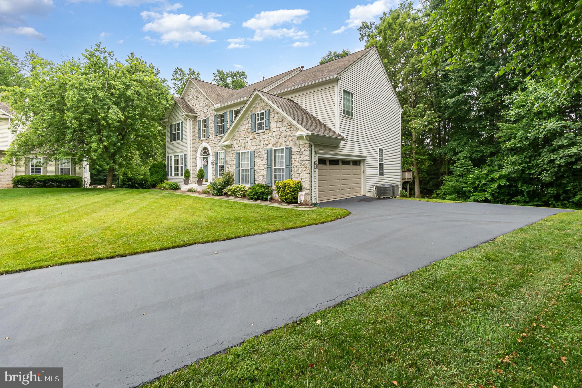 1504 OAKVILLE COURT