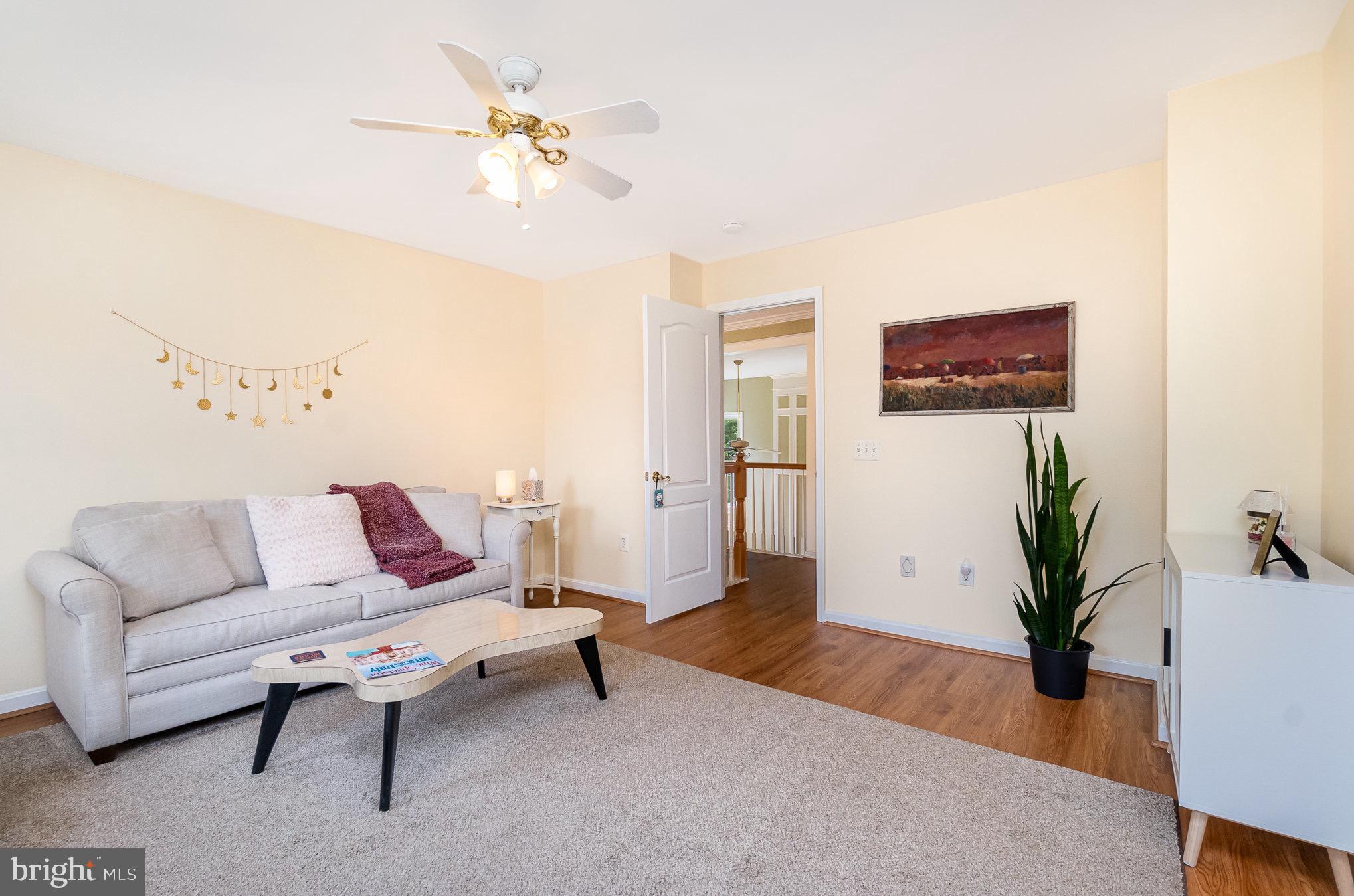 VINEYARD OAK NORTH - Residential