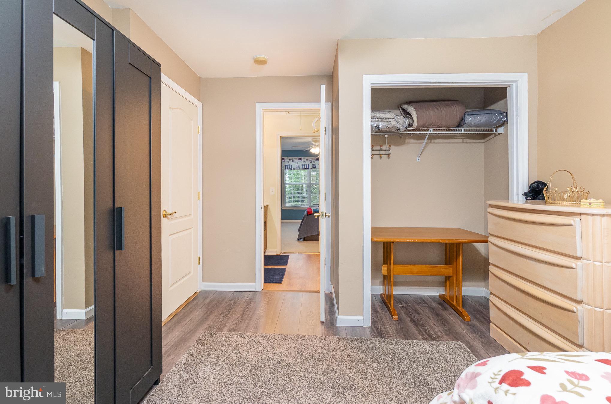 VINEYARD OAK NORTH - Residential