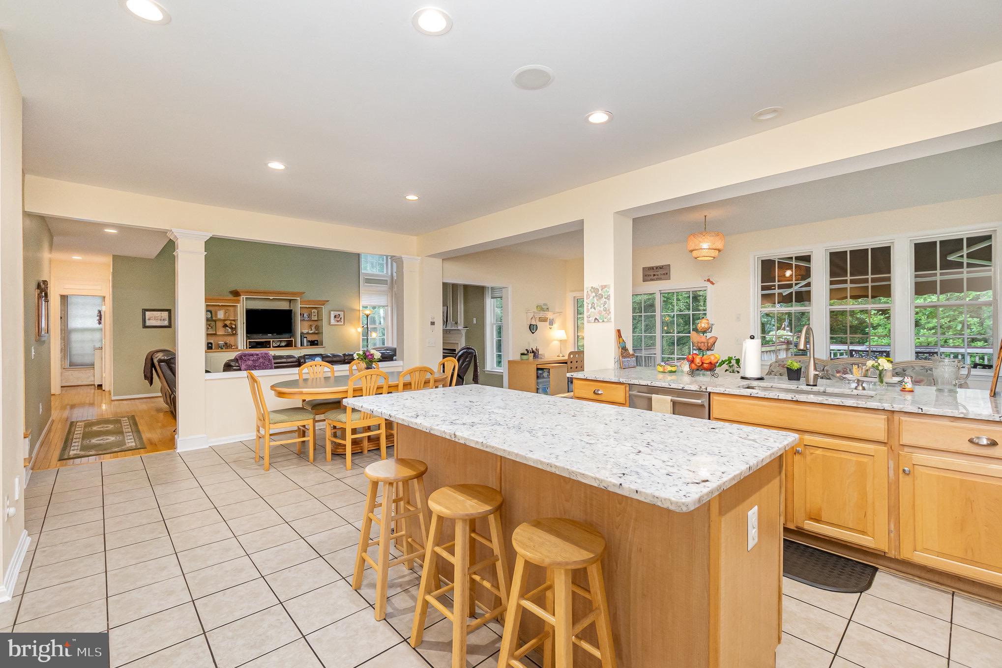 VINEYARD OAK NORTH - Residential