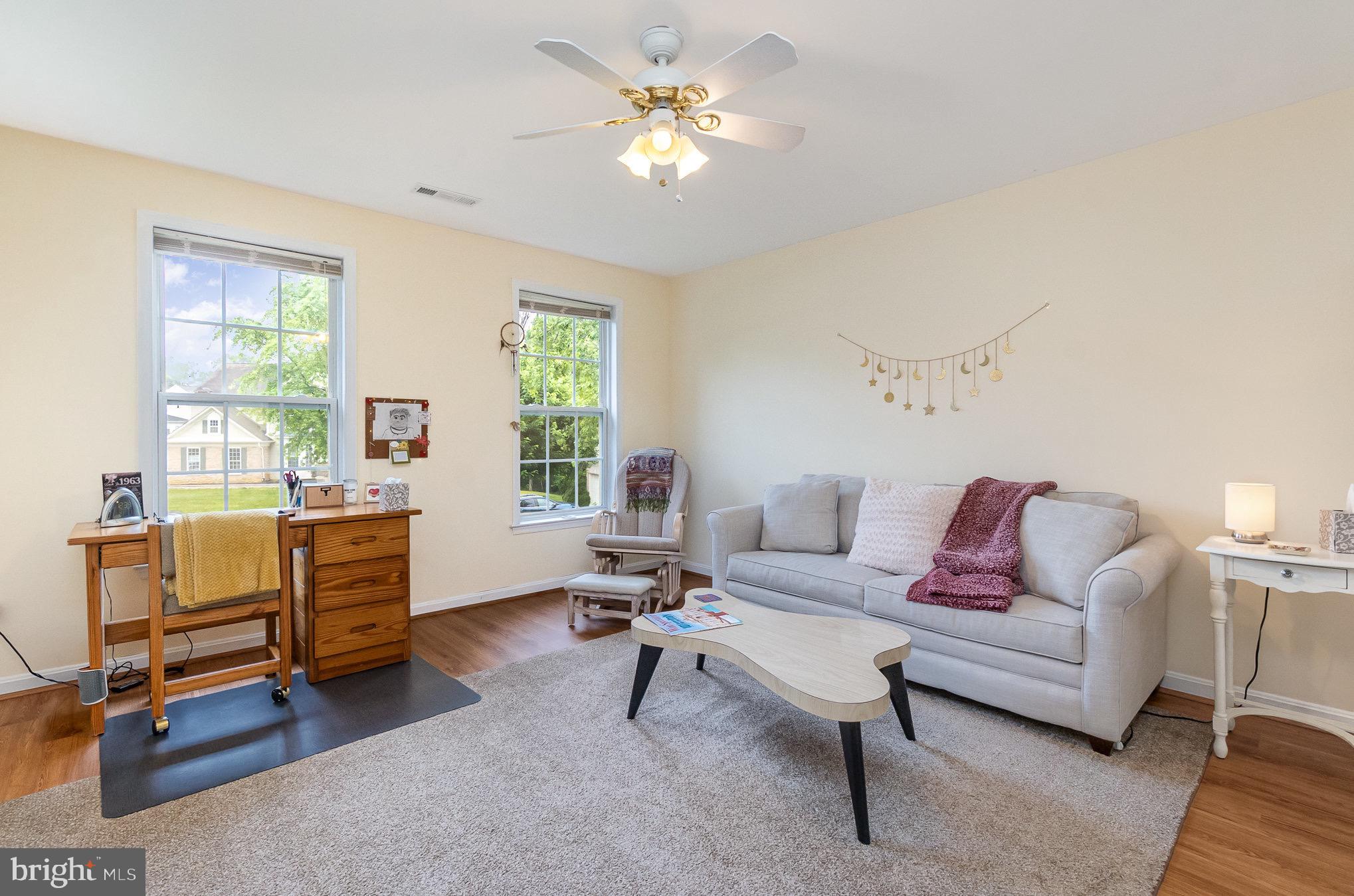 VINEYARD OAK NORTH - Residential