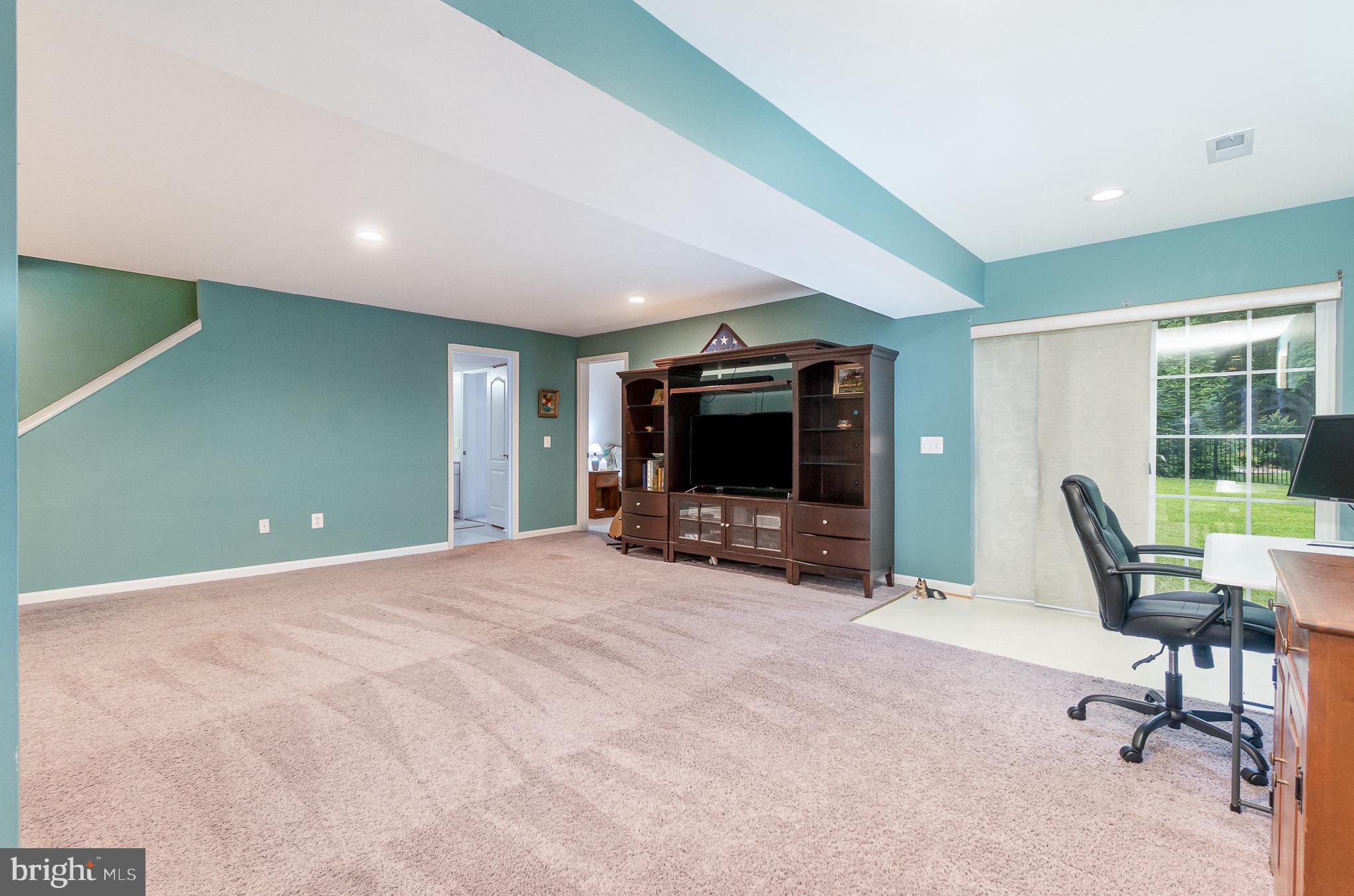 VINEYARD OAK NORTH - Residential