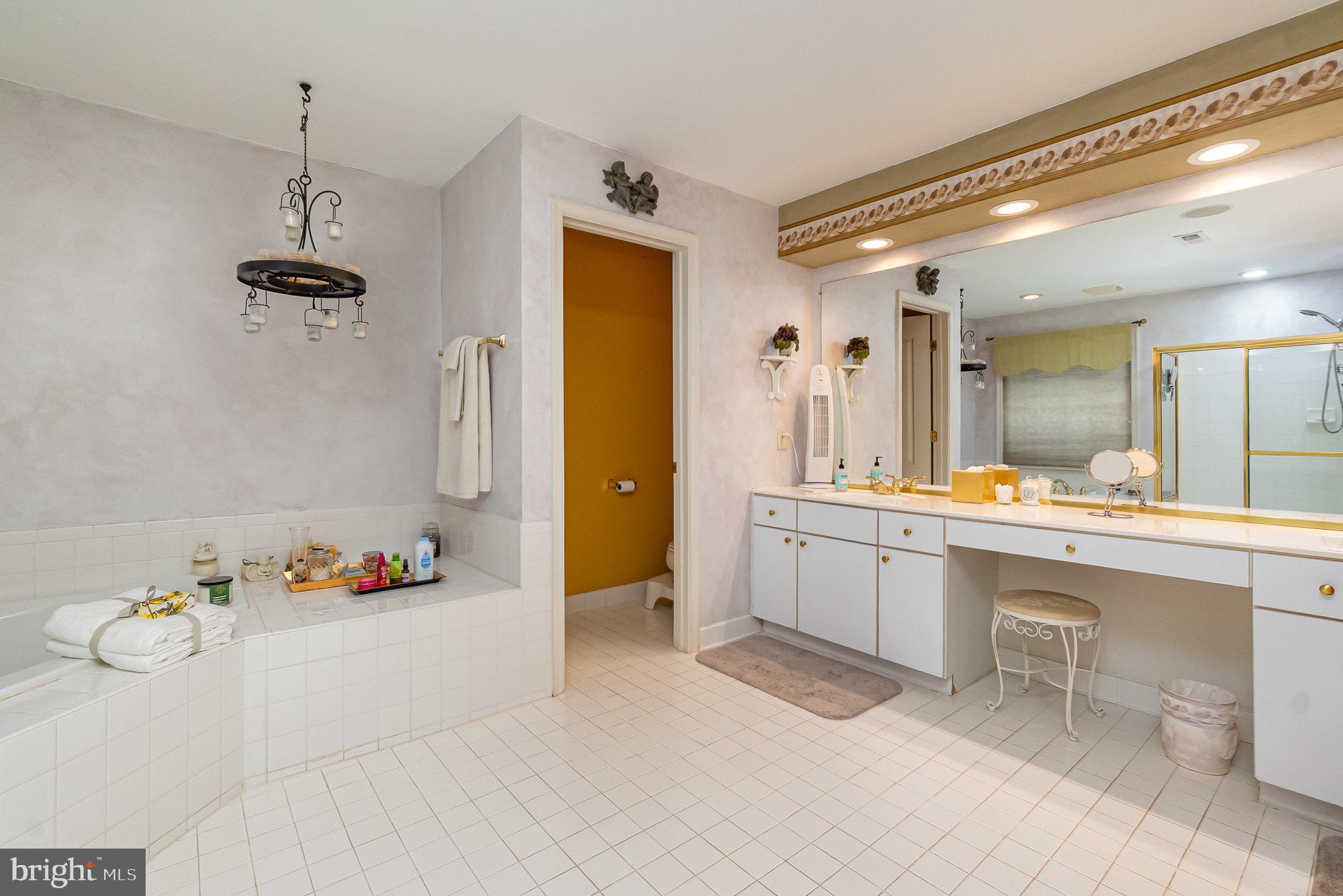 VINEYARD OAK NORTH - Residential