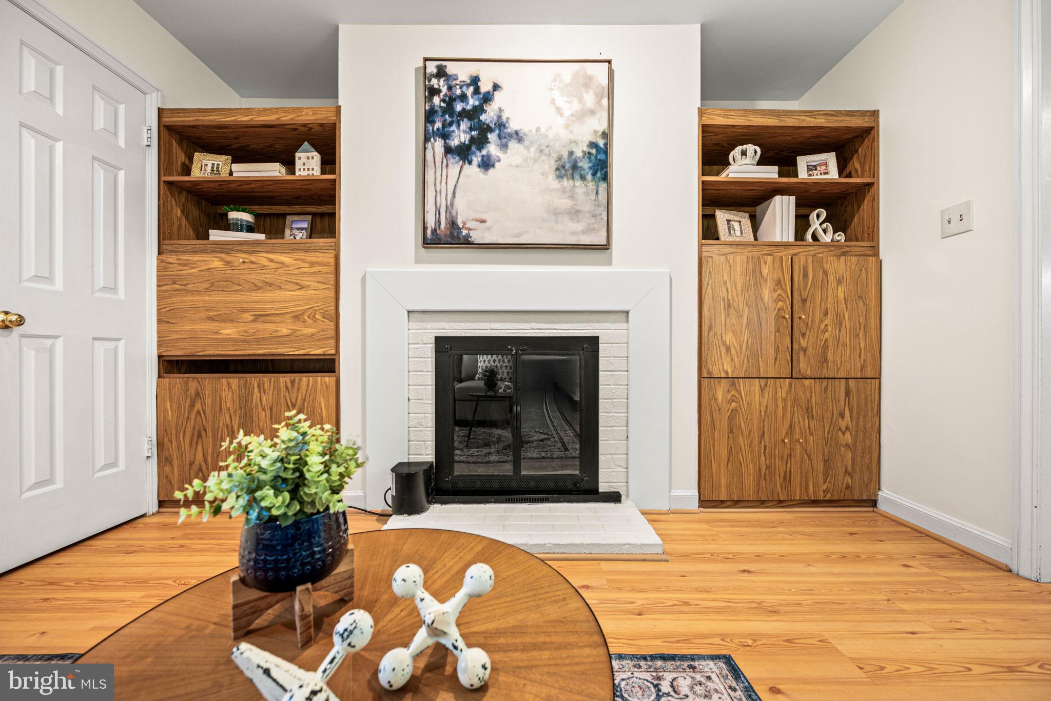 OAK KNOLL - Residential