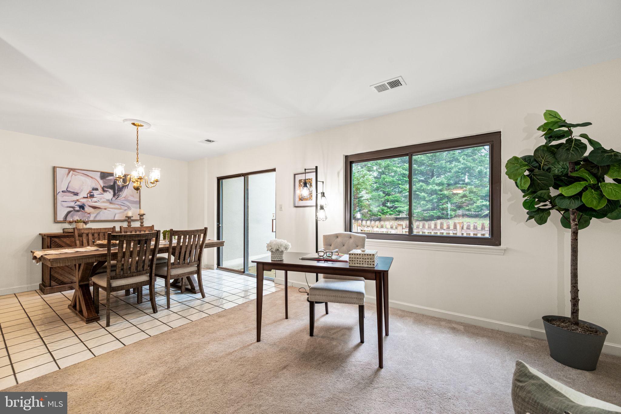 OAK KNOLL - Residential