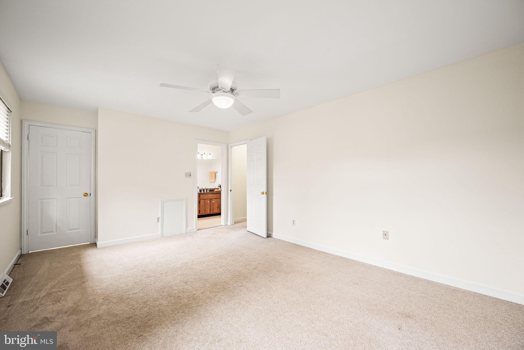 OAK KNOLL - Residential