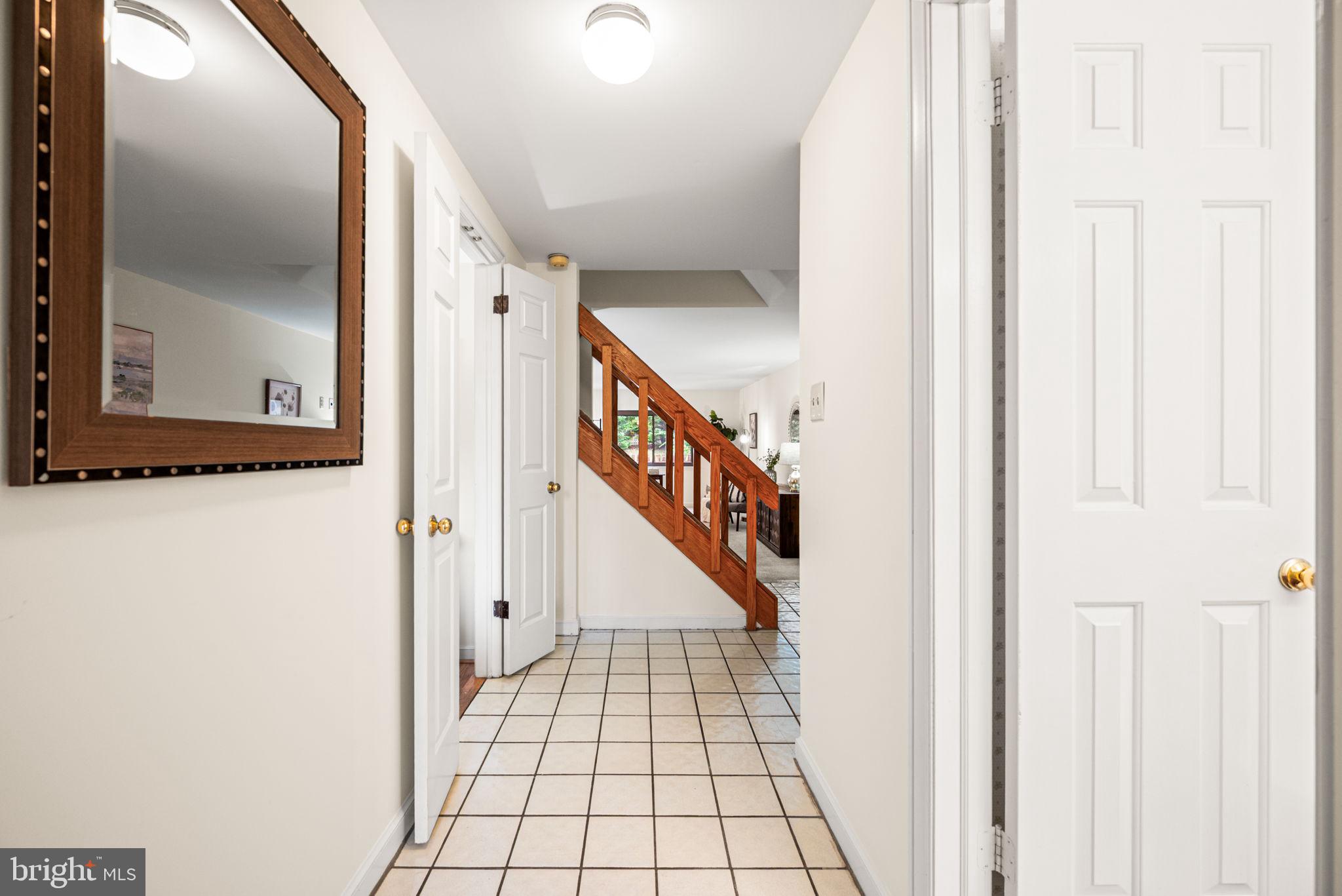 OAK KNOLL - Residential