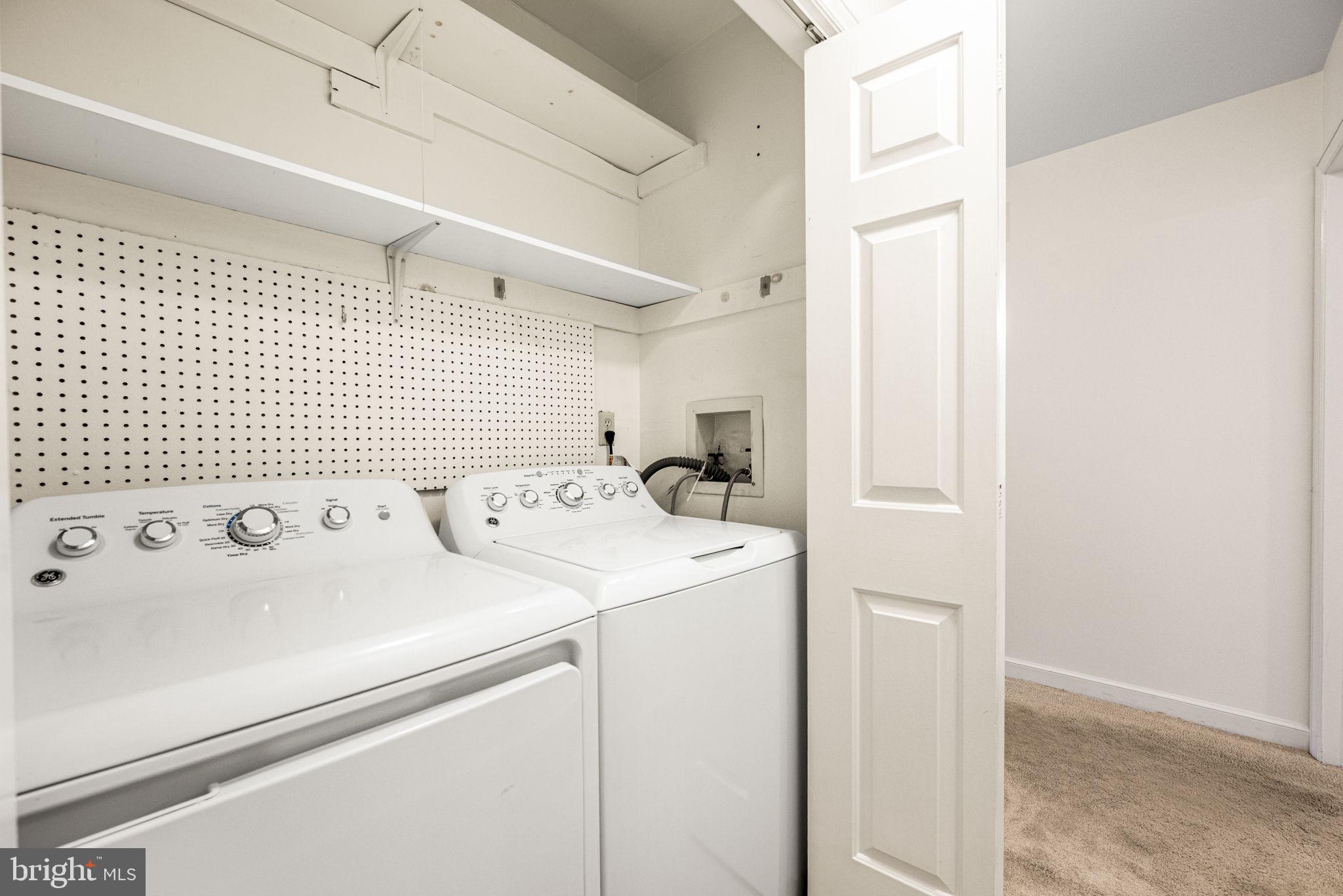 OAK KNOLL - Residential