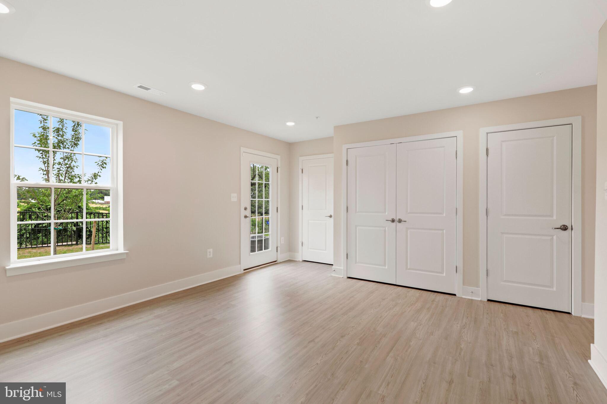 SYCAMORE RIDGE - Residential